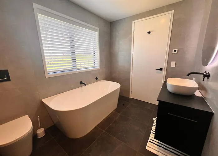 The Yacht Northlake Apartment Wanaka
